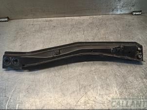 Gebruikte Steun (diversen) Mitsubishi Outlander (GF/GG) 2.4 16V PHEV 4x4 Prijs € 48,40 Inclusief btw aangeboden door Garage Callant