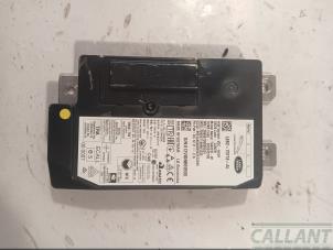 Gebruikte Regelunit Multi Media Landrover Velar Prijs € 266,20 Inclusief btw aangeboden door Garage Callant