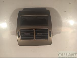 Gebruikte Luchtrooster achter Jaguar XF (CC9) 3.0 S D V6 24V Prijs € 30,25 Inclusief btw aangeboden door Garage Callant
