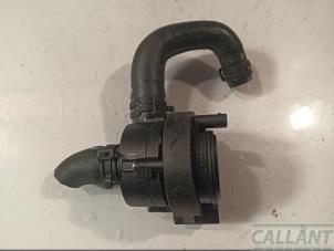 Gebruikte Extra waterpomp Landrover Velar Prijs € 66,55 Inclusief btw aangeboden door Garage Callant