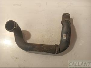 Gebruikte Intercooler Slang Landrover Freelander II 2.2 td4 16V Prijs € 48,40 Inclusief btw aangeboden door Garage Callant