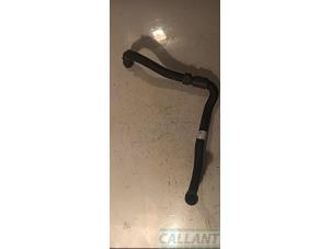 Gebruikte Waterpijp Landrover Discovery Sport (LC) 1.5 P300e 12V AWD Prijs € 24,20 Inclusief btw aangeboden door Garage Callant