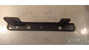 Gebruikte Steun (diversen) Landrover Discovery Sport (LC) 1.5 P300e 12V AWD Prijs € 30,25 Inclusief btw aangeboden door Garage Callant