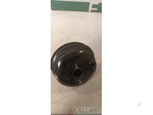 Gebruikte Rembooster Landrover Range Rover III (LM) 3.6 TDV8 32V Prijs € 235,95 Inclusief btw aangeboden door Garage Callant