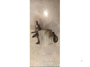 Gebruikte Hoofdremcilinder Landrover Range Rover III (LM) 3.6 TDV8 32V Prijs € 139,15 Inclusief btw aangeboden door Garage Callant