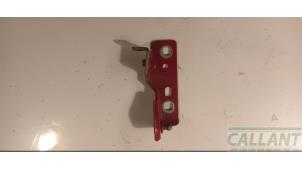 Gebruikte Steun (diversen) Landrover Discovery Sport (LC) 1.5 P300e 12V AWD Prijs € 18,15 Inclusief btw aangeboden door Garage Callant