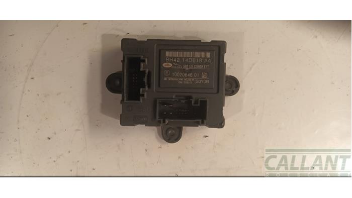 Gebruikte Deur module Landrover Range Rover III (LM) 3.6 TDV8 32V Prijs € 30,25 Inclusief btw aangeboden door Garage Callant