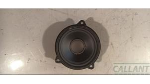 Gebruikte Speaker Landrover Discovery Sport (LC) 1.5 P300e 12V AWD Prijs € 30,25 Inclusief btw aangeboden door Garage Callant