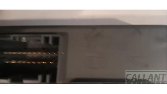 Computer Body Control van een Land Rover Discovery Sport (LC) 1.5 P300e 12V AWD 2020