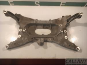 Gebruikte Subframe Landrover Discovery Sport (LC) 1.5 P300e 12V AWD Prijs € 484,00 Inclusief btw aangeboden door Garage Callant