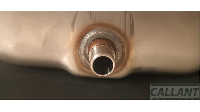 Tank van een Land Rover Discovery Sport (LC) 1.5 P300e 12V AWD 2020