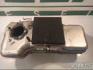 Gebruikte Tank Landrover Discovery Sport (LC) 1.5 P300e 12V AWD Prijs € 242,00 Inclusief btw aangeboden door Garage Callant