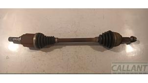 Gebruikte Homokineetas links-voor Dacia Sandero II 0.9 TCE 90 12V Prijs € 60,50 Inclusief btw aangeboden door Garage Callant