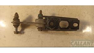 Gebruikte Motorsteun Dacia Sandero II 0.9 TCE 90 12V Prijs € 24,20 Inclusief btw aangeboden door Garage Callant