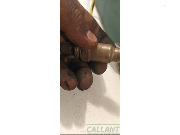 Lambda Sonde van een Dacia Sandero II 0.9 TCE 90 12V 2020