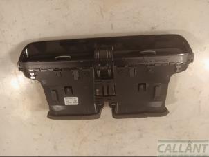 Gebruikte Luchtrooster Dashboard Jaguar XF (X260) 2.0d 180 16V Prijs € 60,50 Inclusief btw aangeboden door Garage Callant