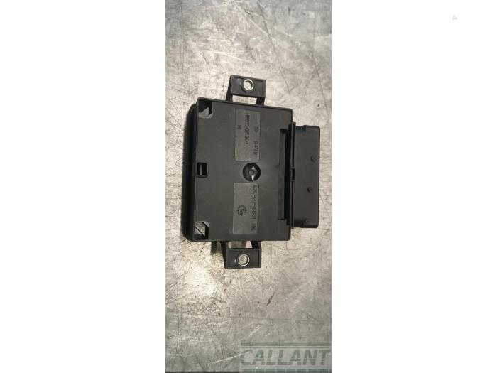 Handrem Module van een Land Rover Range Rover Evoque (LVJ/LVS) 2.2 TD4 16V 2015