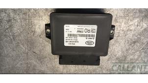 Gebruikte Handrem Module Landrover Range Rover Evoque (LVJ/LVS) 2.2 TD4 16V Prijs € 60,50 Inclusief btw aangeboden door Garage Callant