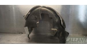 Gebruikte Modderkuip Landrover Discovery Sport (LC) 1.5 P300e 12V AWD Prijs € 60,50 Inclusief btw aangeboden door Garage Callant