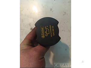 Gebruikte Oliedop Jaguar XE 2.0 D E-Performance 16V Prijs € 18,15 Inclusief btw aangeboden door Garage Callant