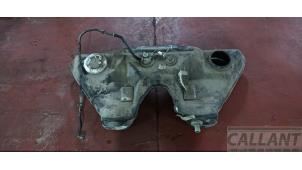 Gebruikte Tank Jaguar S-type (X200) 4.2 V8 32V Prijs € 223,85 Inclusief btw aangeboden door Garage Callant