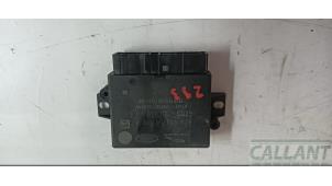 Gebruikte Module PDC Jaguar XE 2.0d 180 16V Prijs € 60,50 Inclusief btw aangeboden door Garage Callant