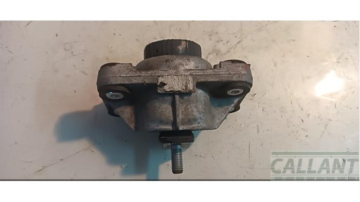 Gebruikte Motorrubber Landrover Range Rover IV (LG) 4.4 SDV8 32V Prijs € 60,50 Inclusief btw aangeboden door Garage Callant