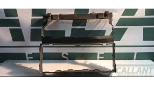 Gebruikte Luchtgeleider Landrover Range Rover IV (LG) 4.4 SDV8 32V Prijs € 78,65 Inclusief btw aangeboden door Garage Callant