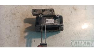 Gebruikte Motorrubber Volkswagen Golf VII Variant (AUVV) 1.6 TDI BMT 16V Prijs € 30,25 Inclusief btw aangeboden door Garage Callant