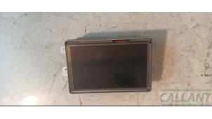 Gebruikte Navigatie Display Landrover Range Rover IV (LG) 4.4 SDV8 32V Prijs € 514,25 Inclusief btw aangeboden door Garage Callant