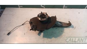 Gebruikte Fusee rechts-voor Landrover Range Rover IV (LG) 4.4 SDV8 32V Prijs € 453,75 Inclusief btw aangeboden door Garage Callant