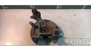 Gebruikte Fusee rechts-achter Landrover Range Rover IV (LG) 4.4 SDV8 32V Prijs € 242,00 Inclusief btw aangeboden door Garage Callant