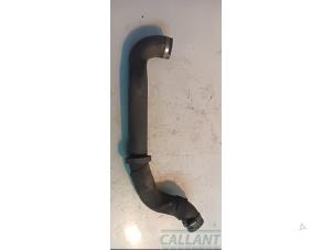 Gebruikte Intercooler Slang Landrover Range Rover IV (LG) 4.4 SDV8 32V Prijs € 90,75 Inclusief btw aangeboden door Garage Callant