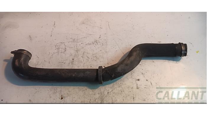Gebruikte Intercooler Slang Landrover Range Rover IV (LG) 4.4 SDV8 32V Prijs € 60,50 Inclusief btw aangeboden door Garage Callant