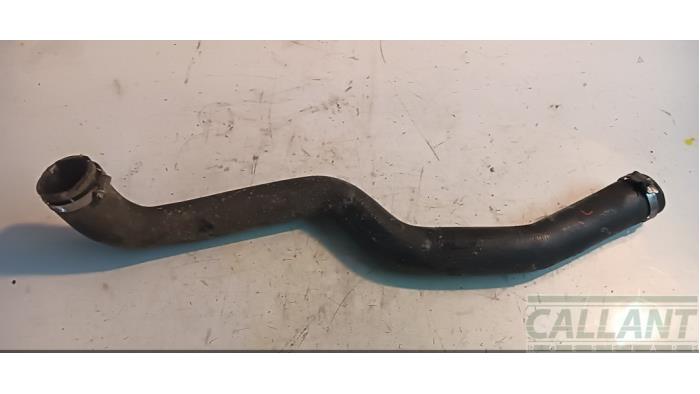 Gebruikte Intercooler Slang Landrover Range Rover IV (LG) 4.4 SDV8 32V Prijs € 40,00 Margeregeling aangeboden door Garage Callant