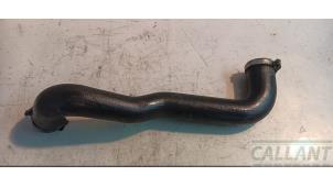 Gebruikte Intercooler Slang Landrover Range Rover IV (LG) 4.4 SDV8 32V Prijs € 48,40 Inclusief btw aangeboden door Garage Callant