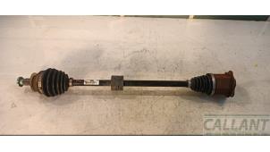 Gebruikte Aandrijfas rechts-voor Skoda Kamiq 1.0 TSI 12V Prijs € 242,00 Inclusief btw aangeboden door Garage Callant