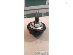 Gebruikte Rembekrachtiger Landrover Range Rover IV (LG) 4.4 SDV8 32V Prijs € 151,25 Inclusief btw aangeboden door Garage Callant