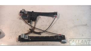 Gebruikte Ruitmechaniek 4Deurs rechts-achter Jaguar XJ (X351) 3.0 D V6 24V Prijs € 151,25 Inclusief btw aangeboden door Garage Callant