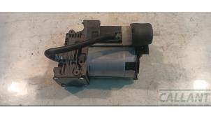 Gebruikte Luchtpomp (Vering) Jaguar XJ (X351) 3.0 D V6 24V Prijs € 484,00 Inclusief btw aangeboden door Garage Callant