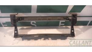 Gebruikte Luchtgeleider Landrover Range Rover Evoque (LVJ/LVS) 2.2 TD4 16V Prijs € 30,25 Inclusief btw aangeboden door Garage Callant