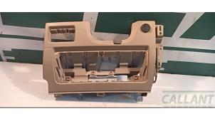 Gebruikte Dashboard deel Landrover Range Rover Evoque (LVJ/LVS) 2.2 TD4 16V Prijs € 66,55 Inclusief btw aangeboden door Garage Callant