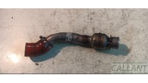 Gebruikte Intercooler Buis Landrover Range Rover IV (LG) 4.4 SDV8 32V Prijs € 90,75 Inclusief btw aangeboden door Garage Callant