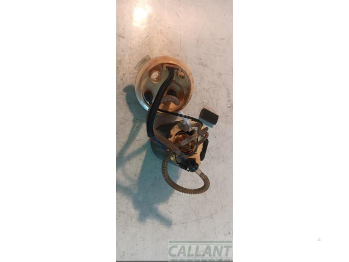 Gebruikte Tank element Pomp Landrover Range Rover IV (LG) 4.4 SDV8 32V Prijs € 181,50 Inclusief btw aangeboden door Garage Callant