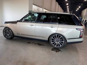 Gebruikte Portier 4Deurs links-achter Landrover Range Rover IV (LG) 4.4 SDV8 32V Prijs € 907,50 Inclusief btw aangeboden door Garage Callant