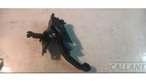 Gebruikte Koppeling Hoofd Cilinder Landrover Discovery Sport (LC) 2.0 eD4 150 16V Prijs € 90,75 Inclusief btw aangeboden door Garage Callant