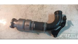 Gebruikte Intercooler Buis Volvo V40 (MV) 1.6 D2 Prijs € 36,30 Inclusief btw aangeboden door Garage Callant