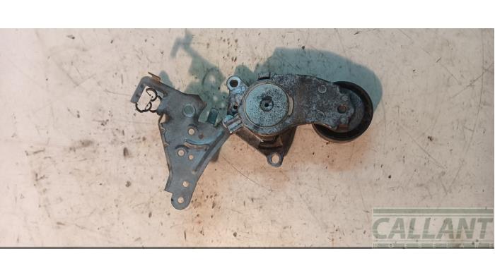 Gebruikte Spanner multiriem Volvo V40 (MV) 1.6 D2 Prijs € 30,25 Inclusief btw aangeboden door Garage Callant