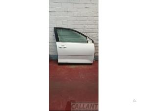 Gebruikte Deur 4Deurs rechts-voor Kia Stonic (YB) 1.0i T-GDi 12V Prijs € 272,25 Inclusief btw aangeboden door Garage Callant