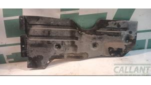 Gebruikte Beschermplaat bodem Opel Astra K Sports Tourer 1.0 Turbo 12V Prijs € 36,30 Inclusief btw aangeboden door Garage Callant